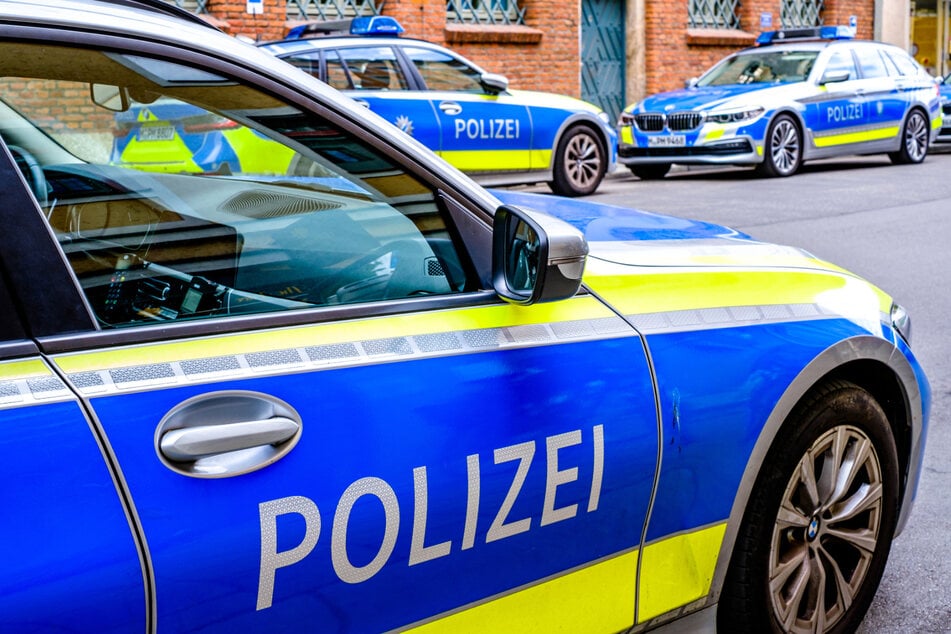 Die Polizei ermittelt, nachdem mehrere BMW in Burg beklaut wurden. (Symbolbild)