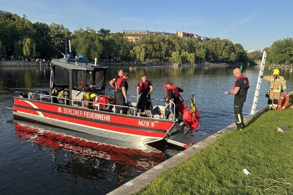 Ein Mehrzweckboot kam zum Einsatz.