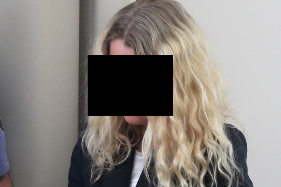 Ramona B. (53) sitzt derzeit in der JVA, will aber als Nebenklägerin in einem Prozess am Amtsgericht auftreten.