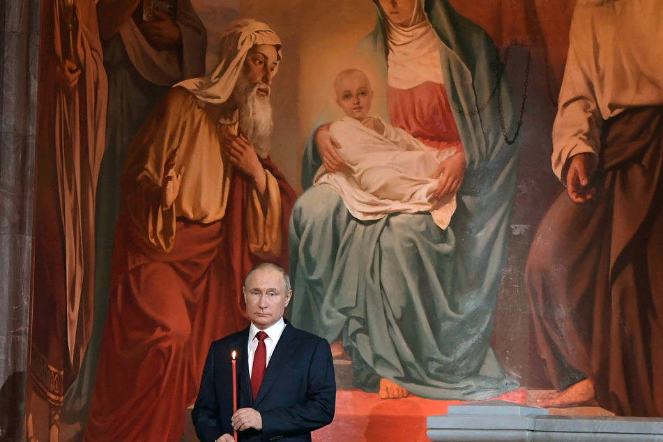 Russlands Präsident Wladimir Putin (68) besucht den Ostergottesdienst am 2. Mai in der Christ-Erlöser-Kathedrale in Moskau.