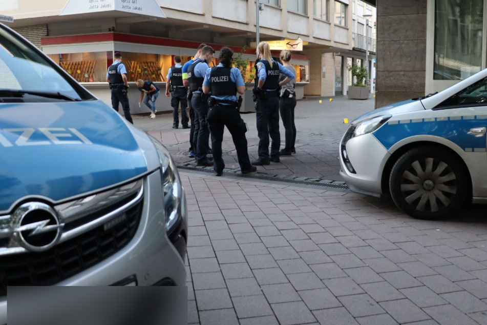 Polizei-Großeinsatz in der Rüsselsheimer City.