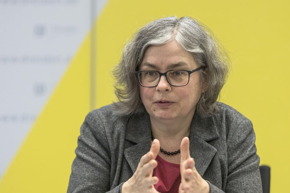 Dresdens Umweltbürgermeisterin Eva Jähnigen (57, Grüne) bedauert, dass bisher aus Gründen des Denkmalschutzes zu Unrecht mögliche Solar-Flächen nicht genutzt worden sind.