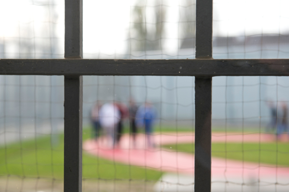 Neben dem Energiesparen soll auch der Klimaschutz hinter Gittern nicht zu kurz kommen. (Symbolbild)