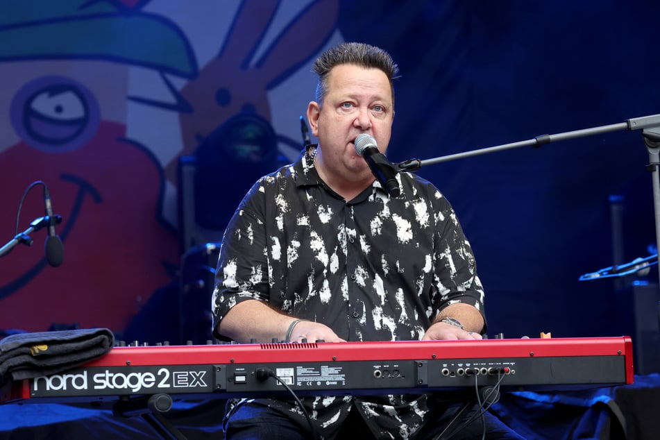 Musik als Brücke? Sänger Sebastian Krumbiegel (60) setzt auf Texte die bewegen, aber nicht belehren.
