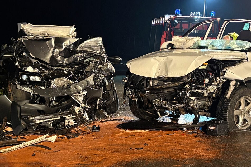 Vier Schwerverletzte bei Frontalcrash in Unterfranken