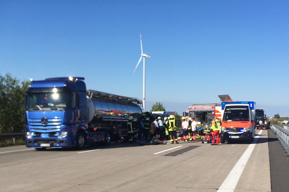 Die Unfallaufnahme auf der A9 dauert am Mittwochabend noch an.