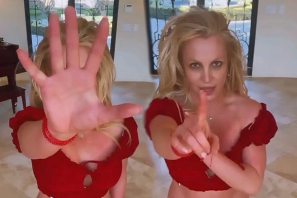 Britney Spears unfollows sister Jamie Lynn on Instagram