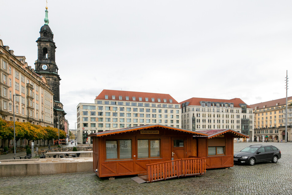 Immerhin: Die Hütte der Marktleitung steht schon.
