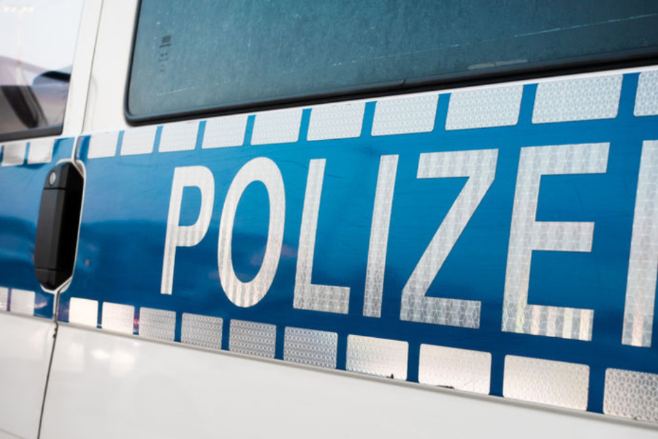 Die Polizei hatte in der Nacht zu Montag in Trier ordentlich zu tun. (Symbolbild)