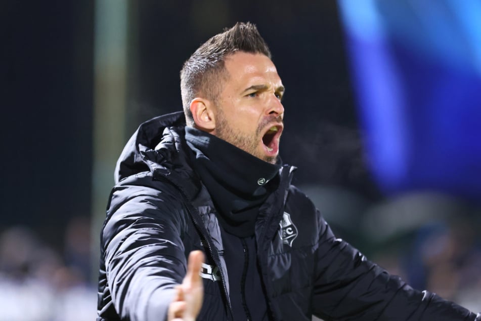 Großer Frust auch bei CFC-Trainer Benjamin Duda: Der Tabellenvorletzte holte sich drei Punkte gegen die Himmelblauen.