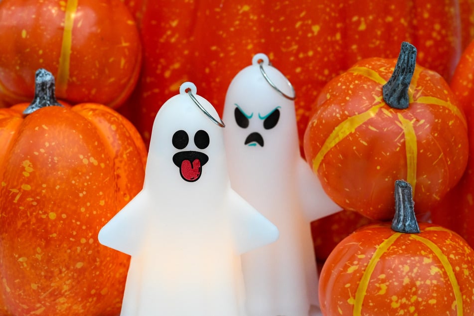 Ein Halloween-Kostüm hat in Senden einen Großeinsatz der Polizei ausgelöst. (Symbolbild)