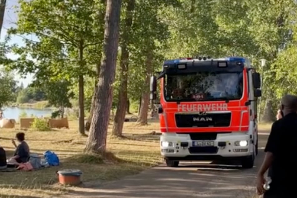 Kurz vor 19 Uhr informierte die Rettungsleitstelle die Polizei.