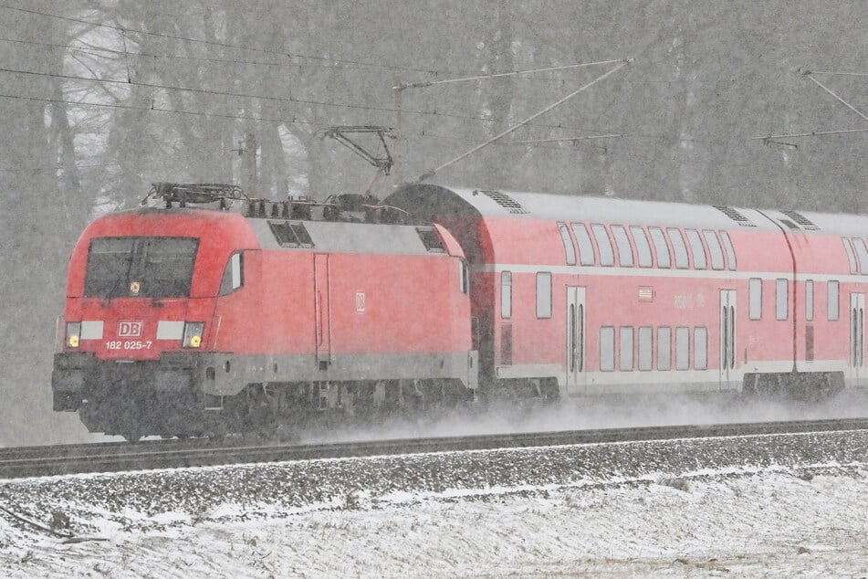 Keine Züge nach Tirol und Tschechien! Deutsche Bahn stellt Regional- und Fernverkehr ein