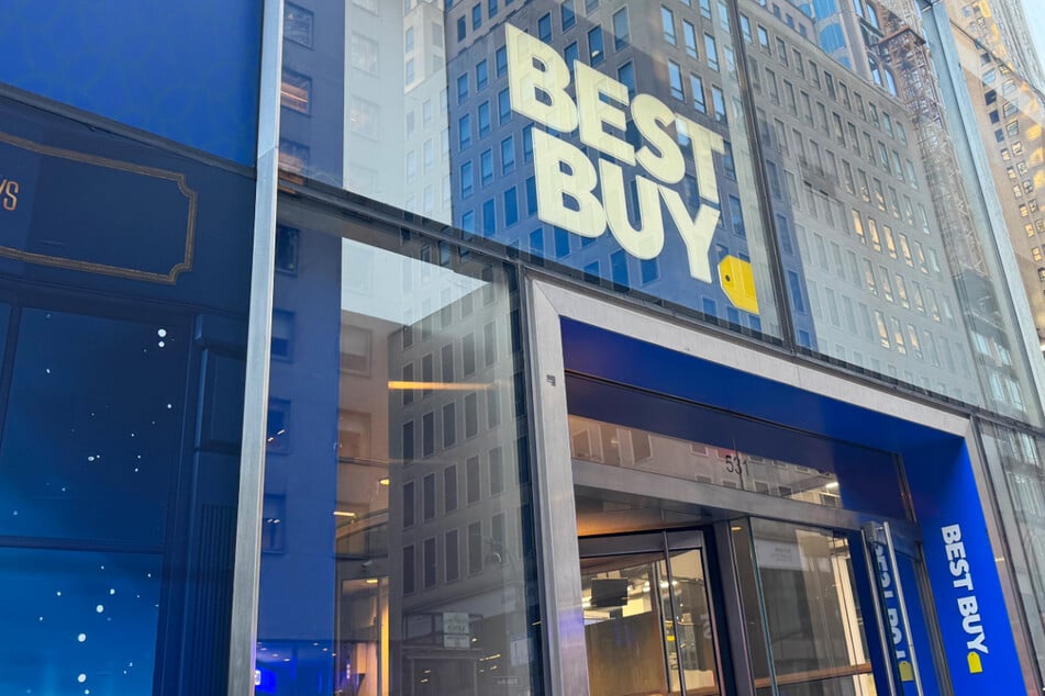 Best Buy just gave you an awesome reason to shop this Monday, June 1