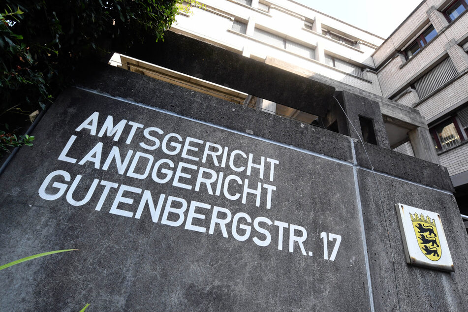 Der angeklagte 64-Jährige wurde vom Landgericht Baden-Baden zu acht Jahren Haft nach sexuellem Missbrauch in 134 Fällen verurteilt. (Archivbild)