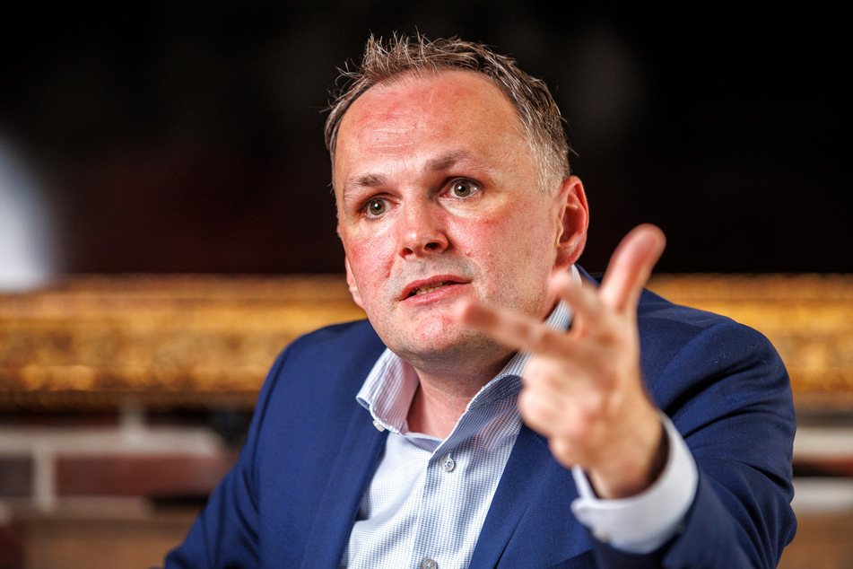 Kritisiert die hohen Kosten der Feier: Linken-Fraktions-Chef André Schollbach (44).