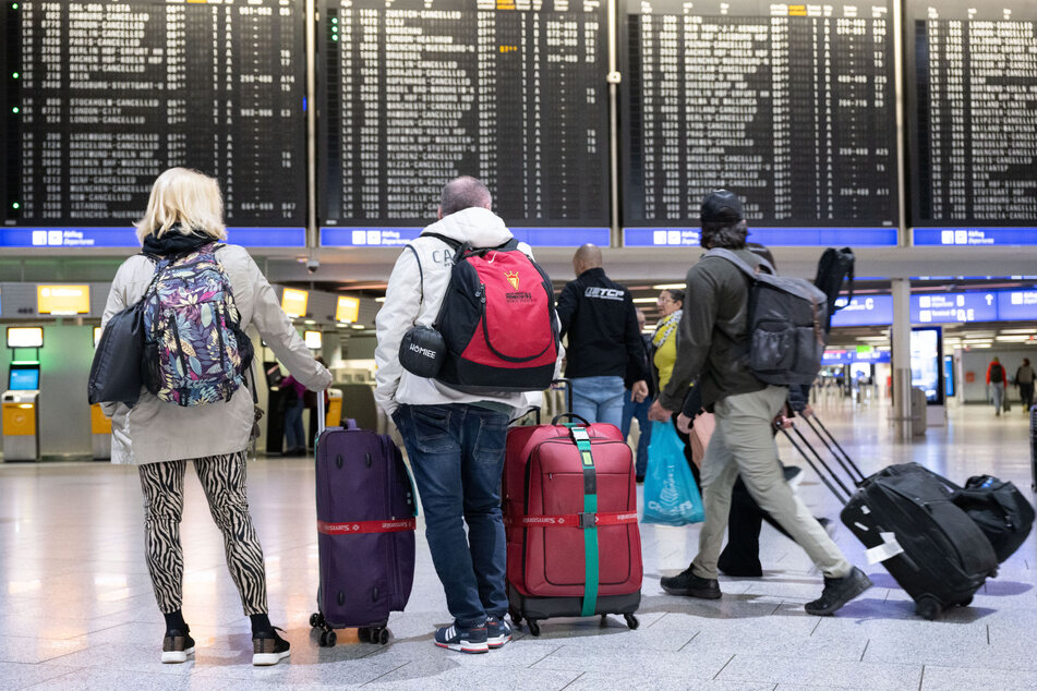 Zur Fußball-EM: Frankfurter Flughafen mit besonderem Service