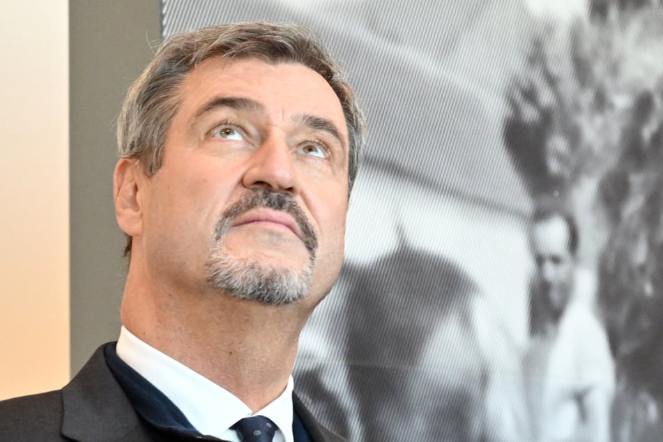 Bayerns Ministerpräsident Markus Söder (58, CSU) will die Gefahr von oben schnell in den Griff bekommen.