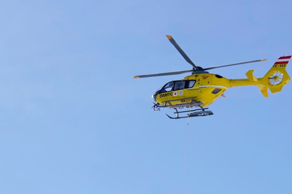 Skitourengeher stürzt 300 Meter in die Tiefe: Doch zwei Hilfsmittel retten ihm das Leben!