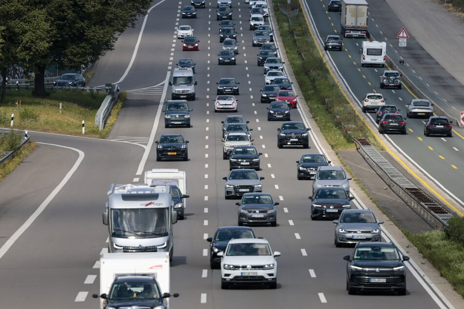 Auf der A3 staut es sich nach einem Unfall. (Archivfoto)