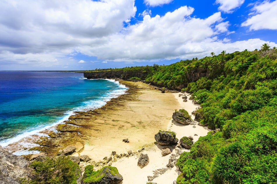 Das Küstengebiet von Nukuʻalofa, der Hauptstadt des ozeanischen Königreiches Tonga. Für die Region wurde eine Tsunami-Warnung herausgegeben.