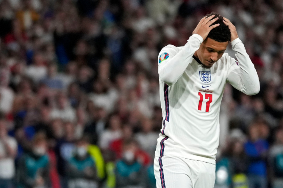 Widerlicher Facebook-Post: Gericht verurteilt England-Fan
