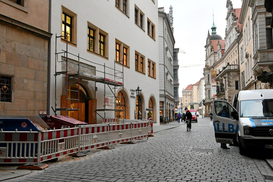 Das erst 1999 eingeweihte "Haus der Kathedrale" in der Schloßstraße wurde jetzt für acht Millionen Euro aus- und umgebaut.