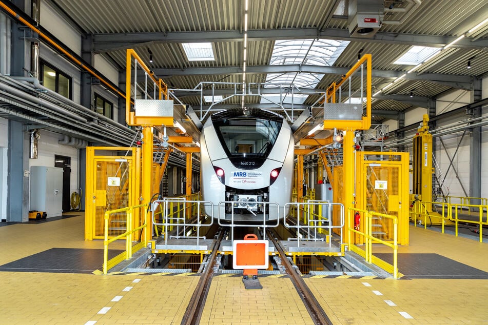Im Eisenbahnbetriebshof sorgt der VMS für moderne Fahrzeuge.