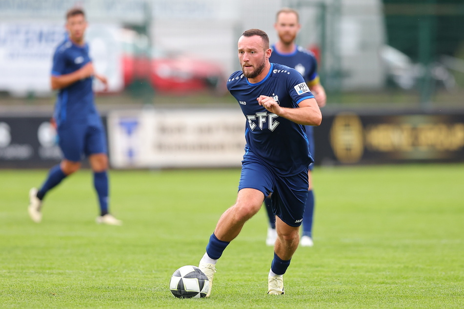 Artur Mergel (26) vom CFC bei einem Testspiel gegen den VfB Auerbach.