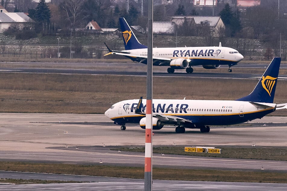 Horror-Flug nach München: Fenster von Ryanair-Maschine bricht, Mann wird hinaus gesaugt