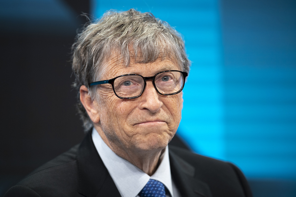 The multi-billionaire Bill Gates (64) appealed to people's common sense.