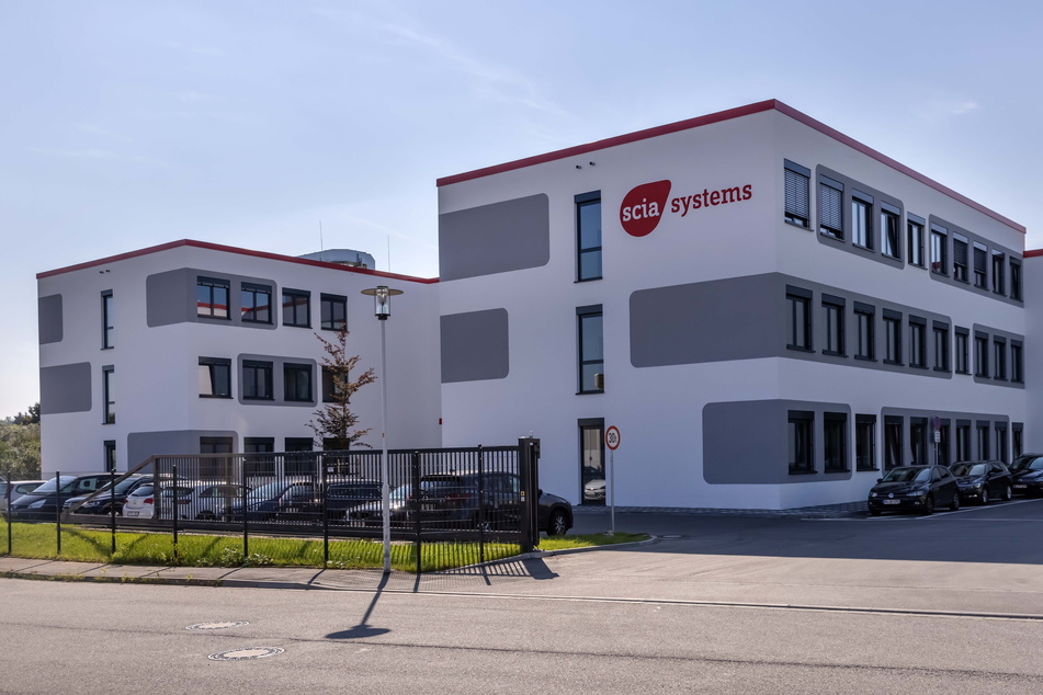Der Firmenneubau der scia Systems GmbH in der Nähe des Chemnitzer Einkaufszentrums Neefe-Park.