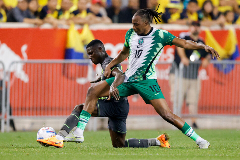 Joe Aribo (27, r.) greift mit Nigeria beim Afrika-Cup nach dem Titel.