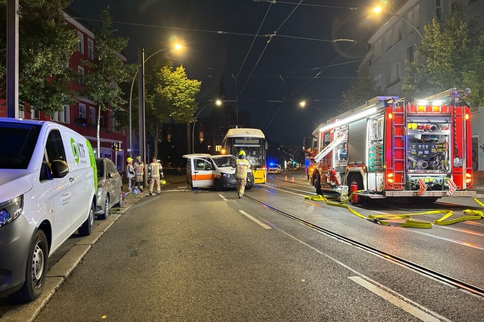 Bis kurz vor Mitternacht war die Möllendorffstraße gesperrt.