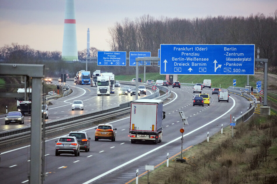 Hier ist kein Fahrradweg: die A10 bei Berlin.