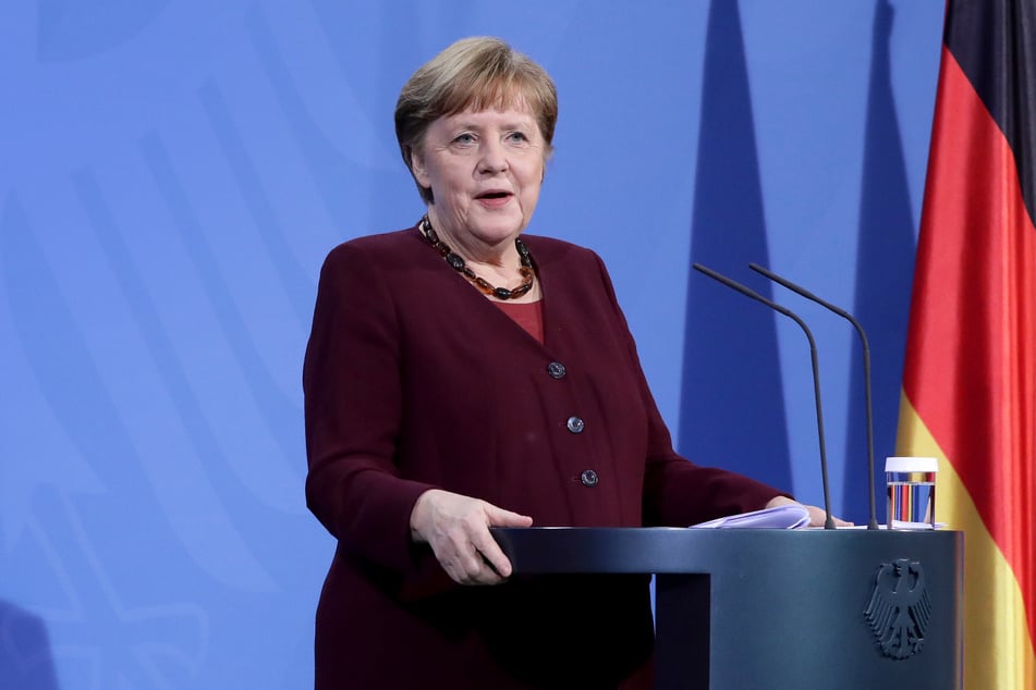 Kanzlerin Merkel (66, CDU) will offenbar einen harten Lockdown.