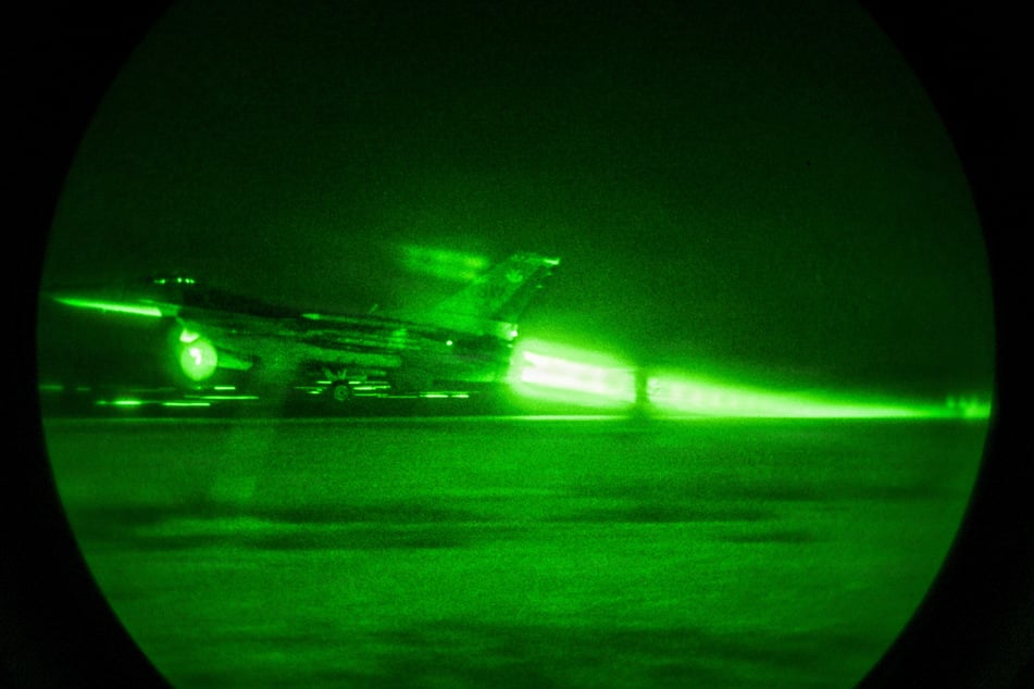Das US-Militär setzt seine Angriffe auf Ziele im Iran fort. (Archivbild)