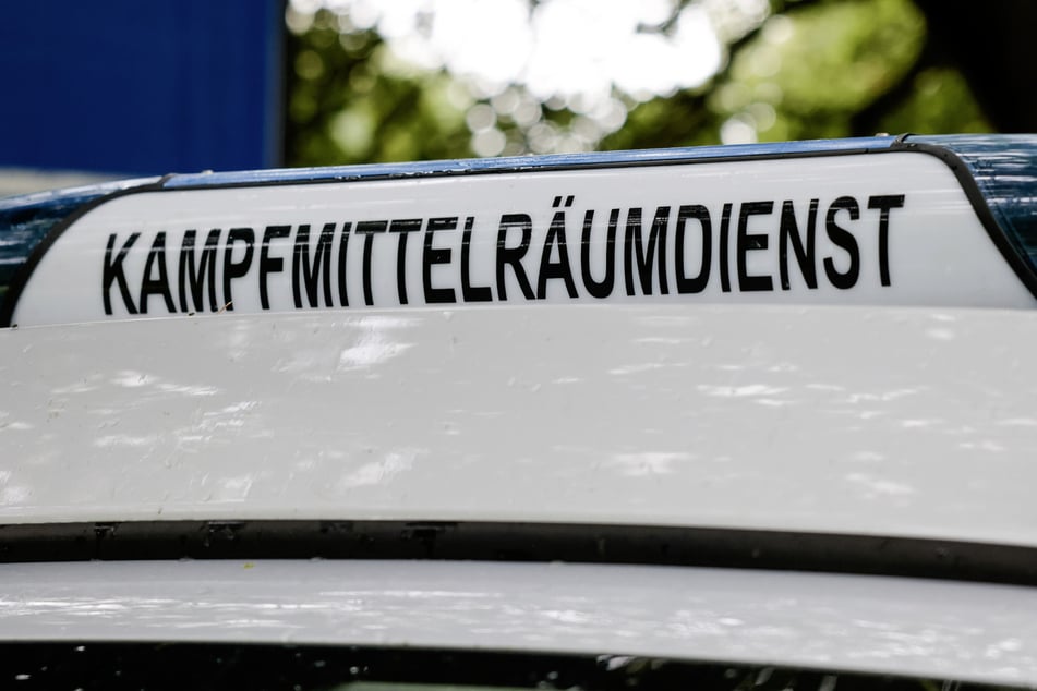 Der Kampfmittelräumdienst hatte die Granate auf einem Baufeld in der Nähe gesprengt.