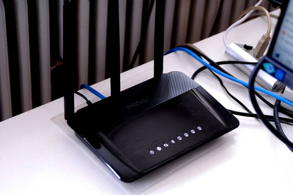 Trump's FCC announces new internet router ban over "national security" reasons