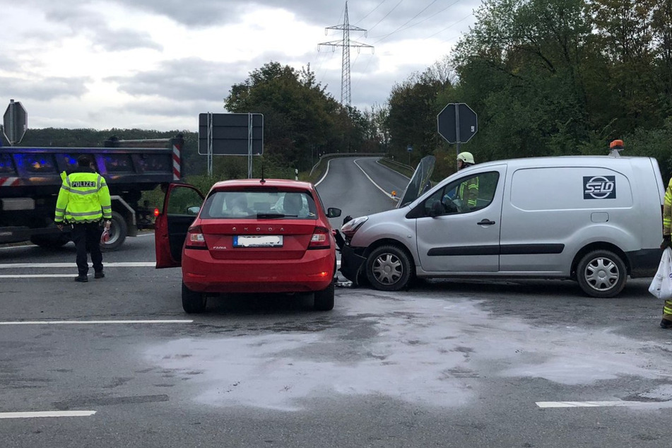 Unfall in Goslar: Frau übersieht Citroën, eine Person verletzt!