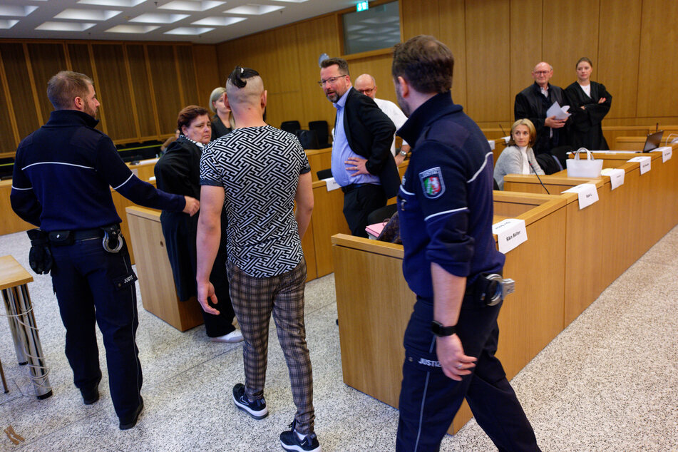 Das Landgericht Aachen verurteilte die fünf Angeklagten am Donnerstag zu Haftstrafen.