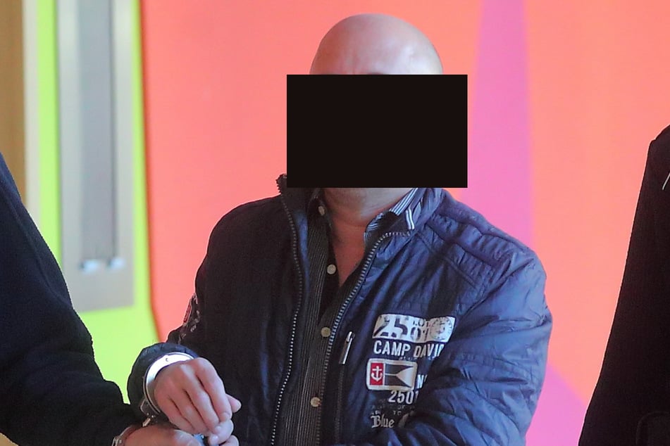 Dirk W. (50, Aufnahme vom Februar) muss hinter Gitter.