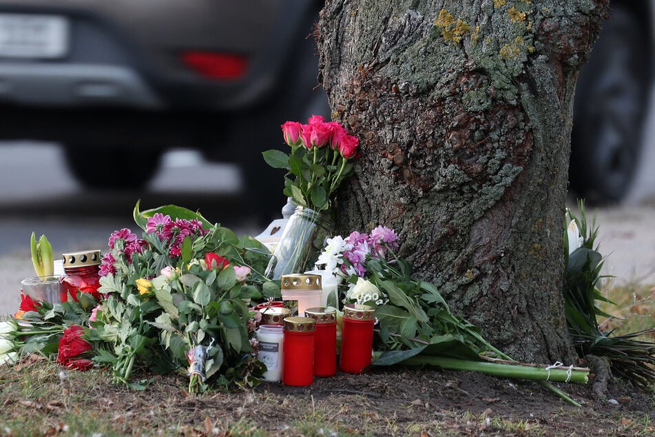 Die Anteilnahme in Dormagen nach dem gewaltsamen Tod des 14-Jährigen ist groß. (Symbolfoto)