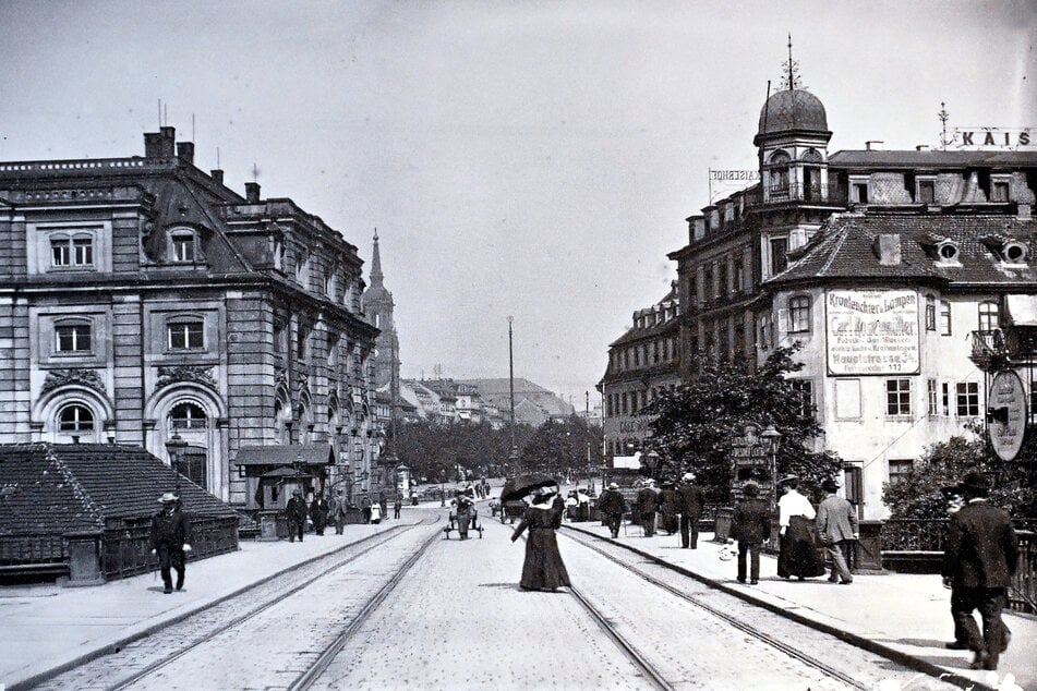 Hättet Ihr es erkannt? Die Augustusbrücke (Blick zur Hauptstraße) im Jahr 1906. Dresden, wie hast du dich verändert!