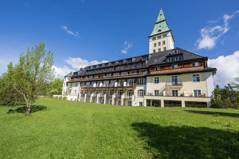 Als zweites bayerisches Restaurant erhielt das "Luce D'Oro" im Luxushotel Schloss Elmau in diesem Jahr fünf Kochmützen.
