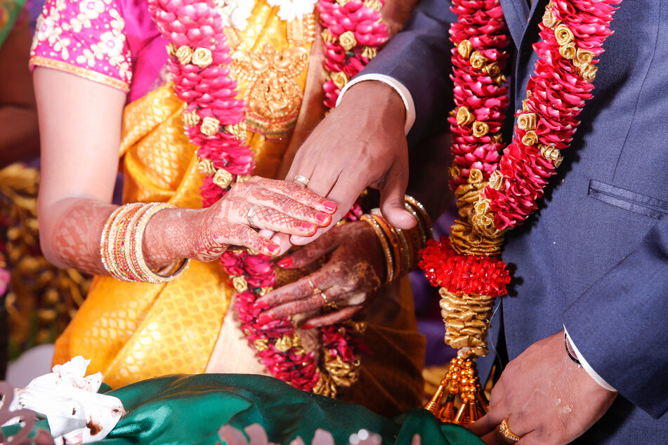 Kurz vor einer indischen Hochzeit kam es zu einem tödlichen Angriff, den die werdende Braut nicht überlebte. (Symbolbild)