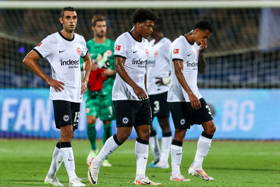 Aufgrund eines ernüchternden Auftritts von Eintracht Frankfurt trennte man sich in der Conference-League-Quali bei Lewski Sofia mit 1:1-Unentschieden.