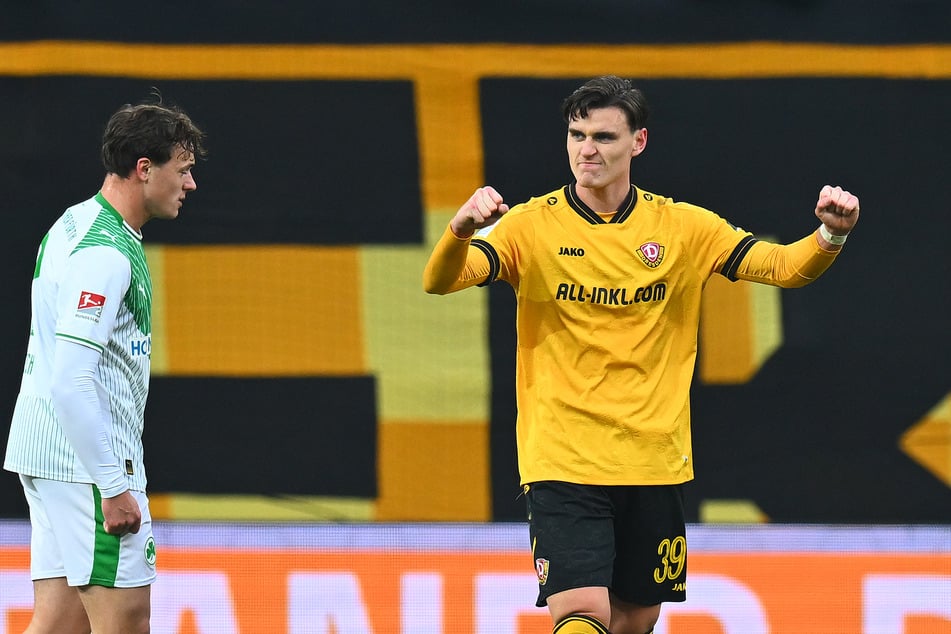 Thomas Keller (26, r.) avancierte bei seinem Pflichtspieldebüt für Schwarz-Gelb zum Matchwinner.