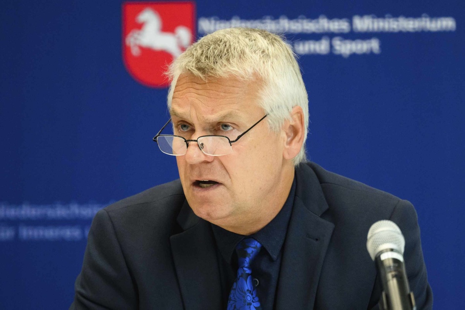 Landespolizeipräsident Axel Brockmann (58) hat den niedersächsischen Landtag über den Fall in Kenntnis gesetzt.
