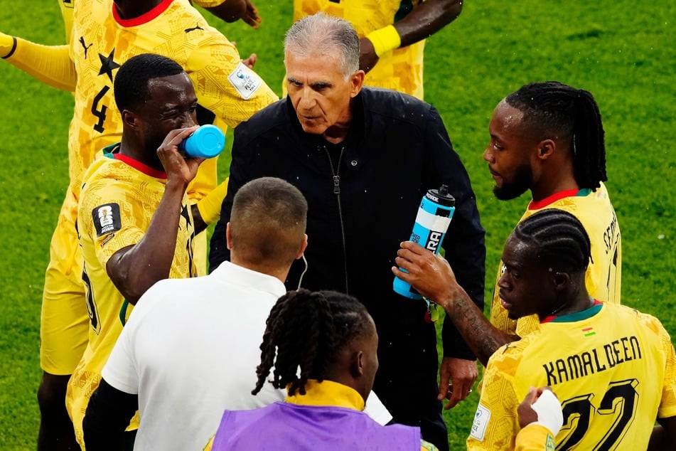 Carlos Queiroz (73, M.) bleibt wohl auch nach der WM Ghanas Nationaltrainer.
